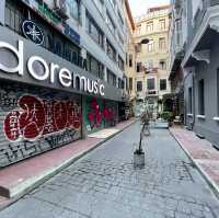 Melodic Murals: Morning Symphony Stroll