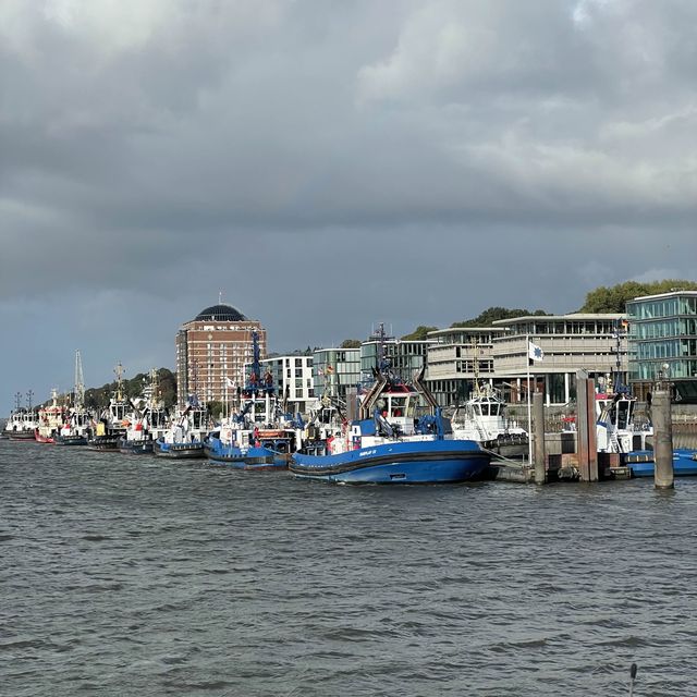 River cruise in Hamburg