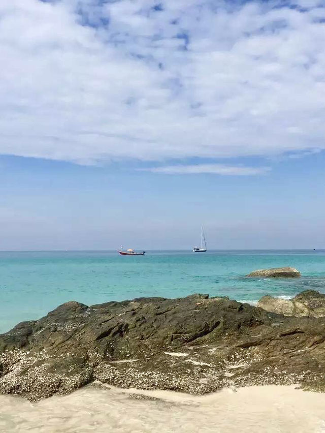 Discover Freedom Beach, Phuket 🌴