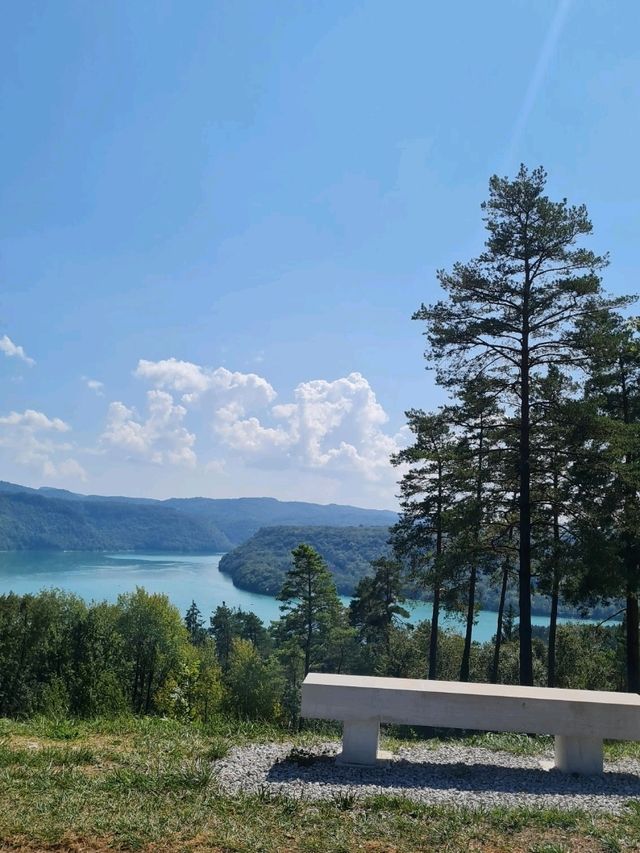The most beautiful lake view 😍 #FrenchGems