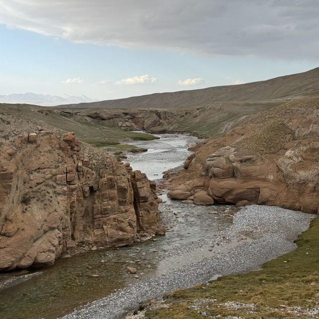 The most beautiful lake in Kyrgyzstan & guide - Kel Suu