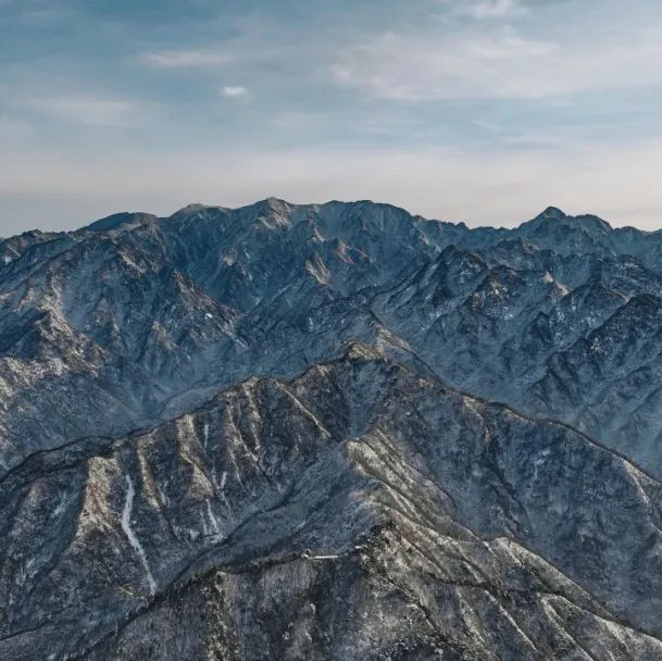 置物 WINTER MOUNTAINS A Winter Wonderland in Xi'an: Exploring the Snow-Covered Qinling