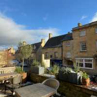 A Taste of Elegance in the Cotswolds: Lunch at Huxleys cafe
