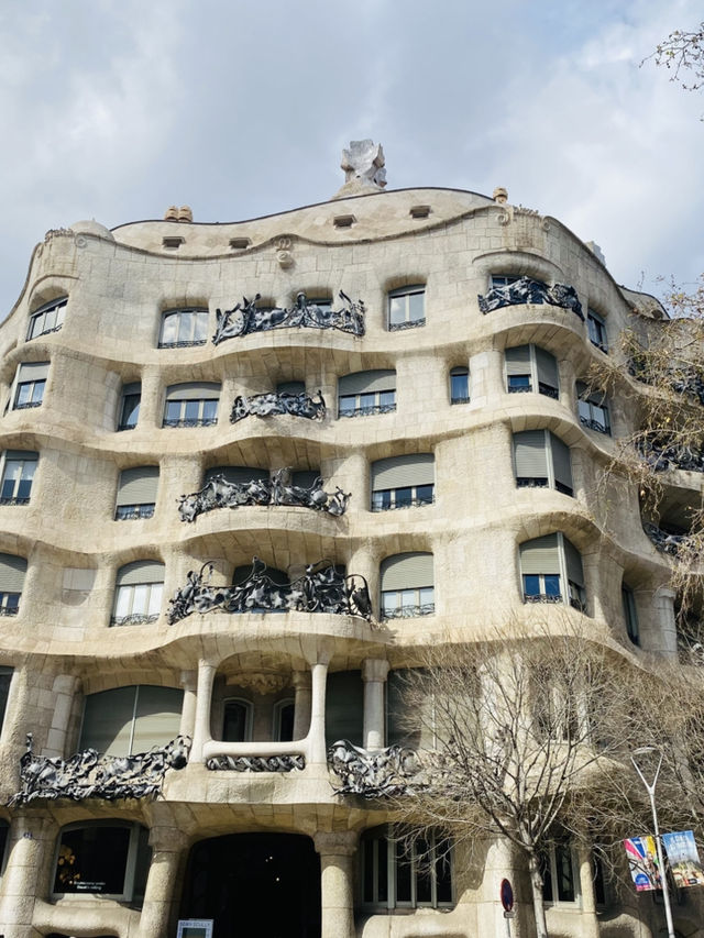 Barcelona: A City That Dances with Color