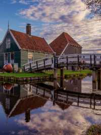 🌾 Zaanse Schans: A Living Museum of Dutch Windmills and Craftsmanship 🌬🇳🇱
