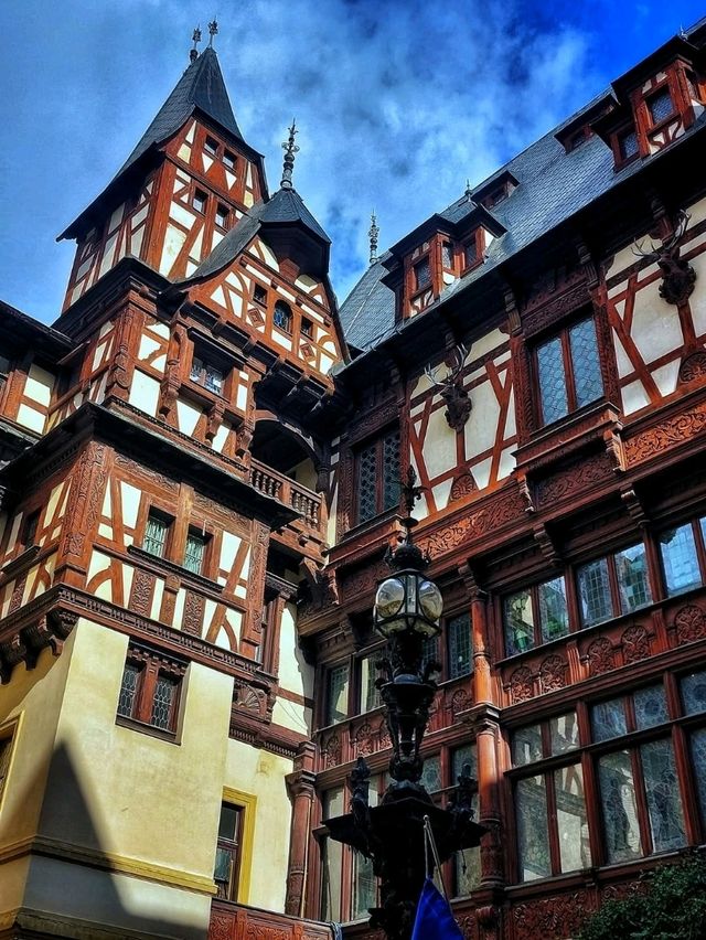 🏰👑 “Royal Dreams in the Carpathians: My Day at Peles Castle” ✨🌲