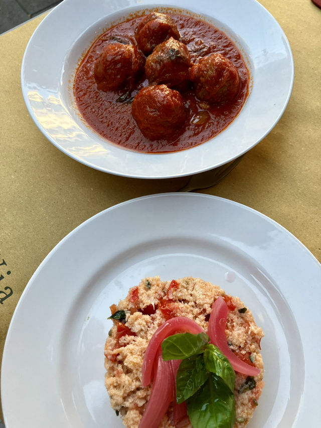 🍅 Discover Local Roman Cuisine Just Steps From Caracalla Baths