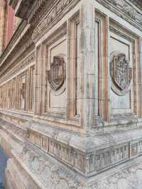 Royal Albert Hall: A Parabolic Crown of Culture