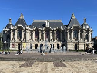 릴 미술관(Palais des Beaux-Arts de Lille)은 프랑스 북부 도시 릴(L.