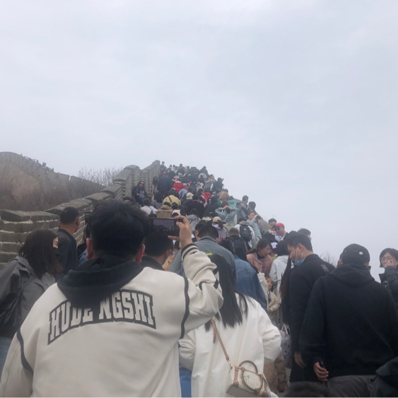 Backpacking by train to Badaling!