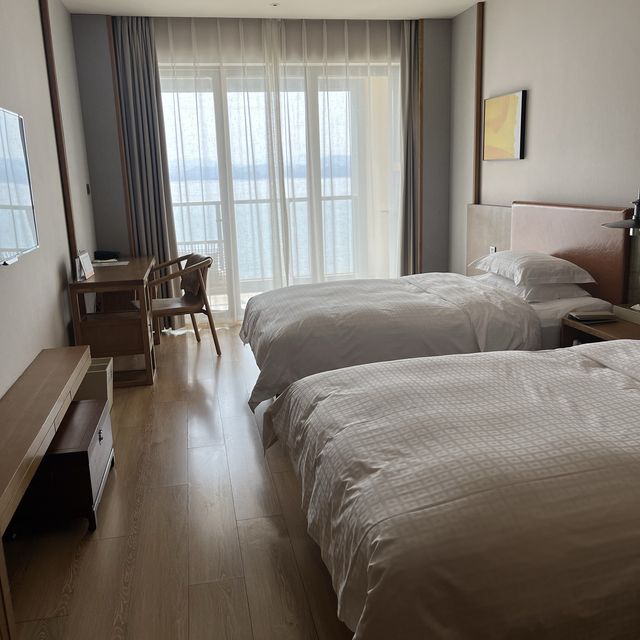 Voco - stylish luxury hotel at 千岛湖🇨🇳