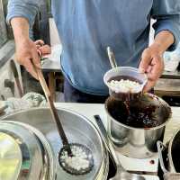 蘇州人にとって忘れられない思い出の味の白玉ぜんざい「潘玉麟糖粥」