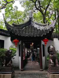 The Crown of Beauty in Southeast China