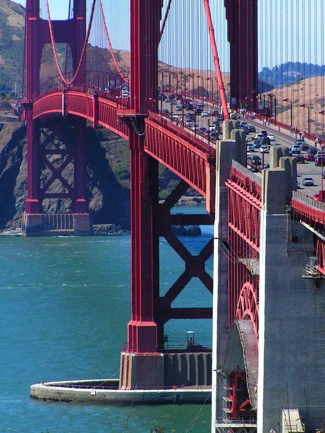 Appreciating the Golden Gate Bridge.