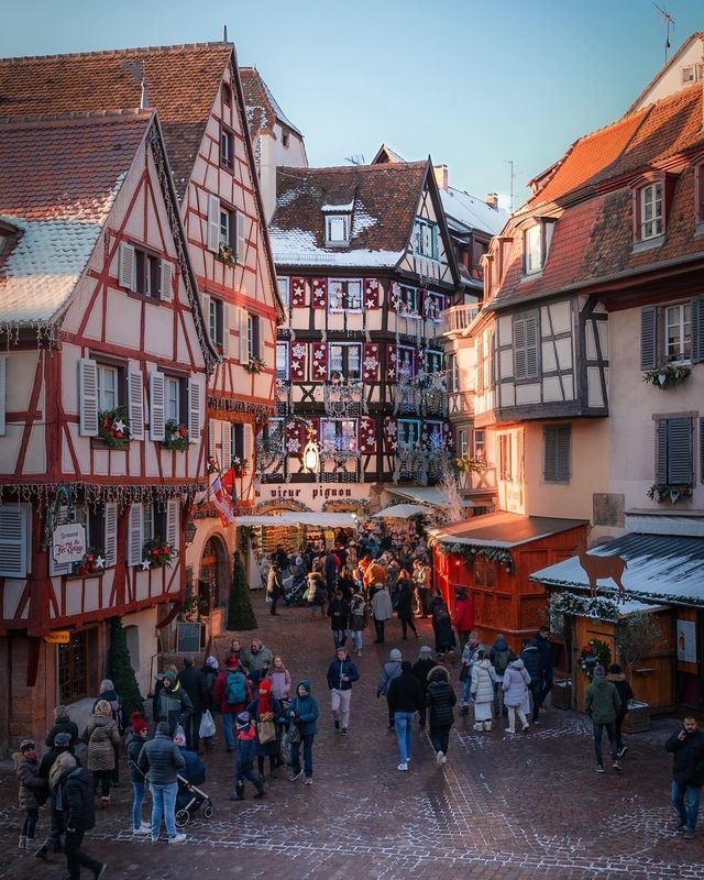 Christmas Delight in Colmar: Captured in 5 Captivating Photos 🤍✨