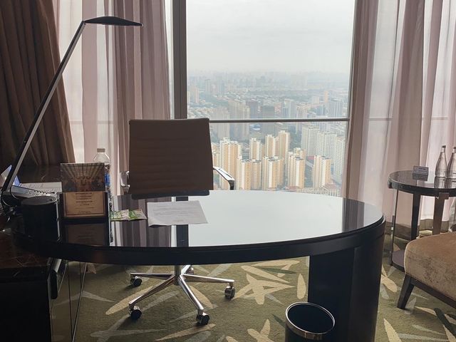 石家庄希爾頓酒店：雲端之上的豪華，俯瞰石家庄