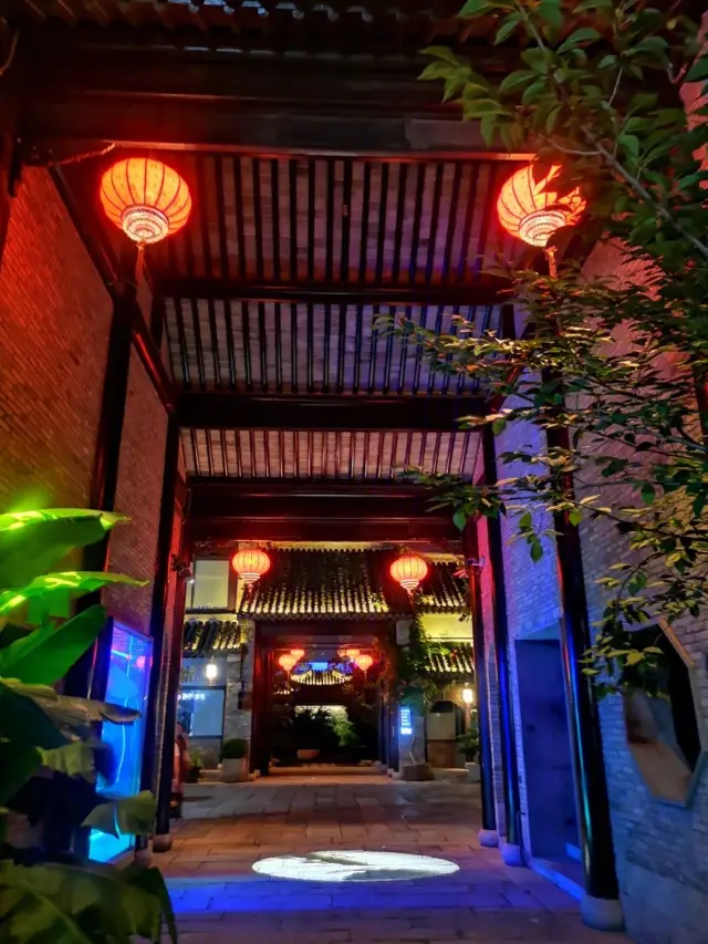 Xuzhou | Well-preserved Qing Dynasty residential building Hui Long Wo, and there is a snack street