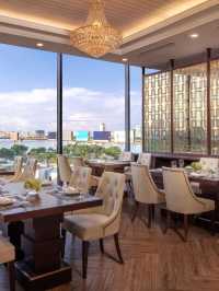 🌟 Da Nang Delights: Luxe Stays at Melia Vinpearl 🌉