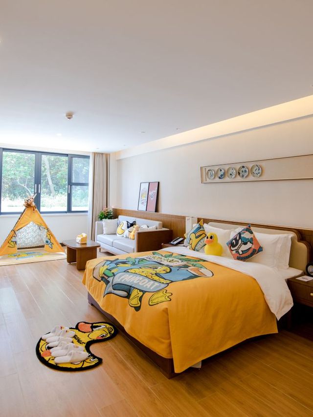🌿 Guangzhou Getaway: Mountain Villa Magic ✨