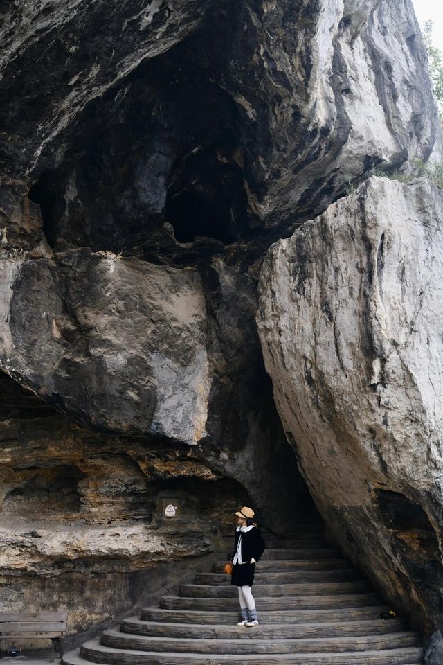 神秘的懸崖秘洞live圖在貴陽 直達