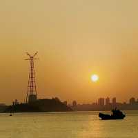 【海灣公園】看日落，看海潮，逛公園，逛市集
