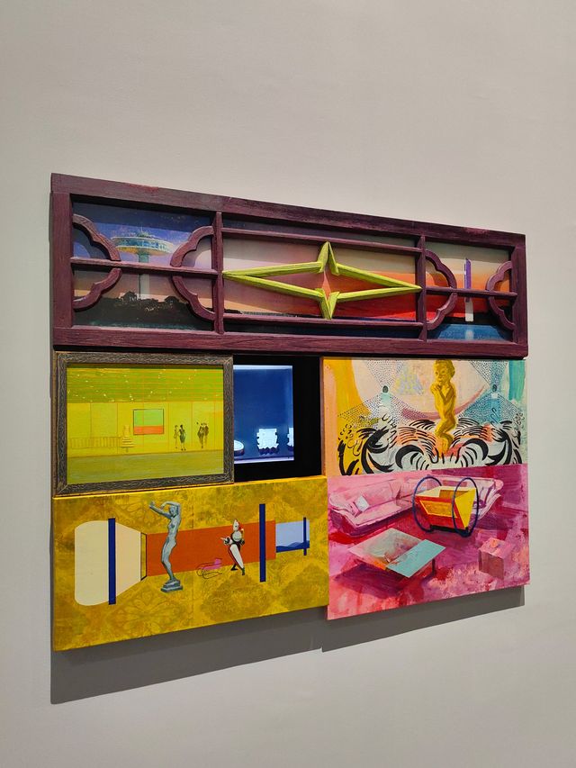 逛展《重瞳》。