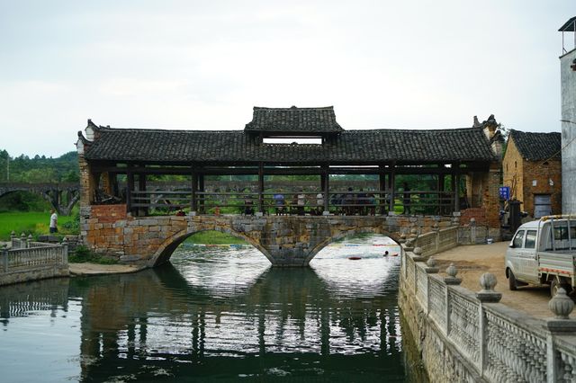 富川。 富川。