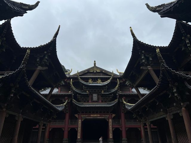 景點推薦打卡：九泄潭風景區。
