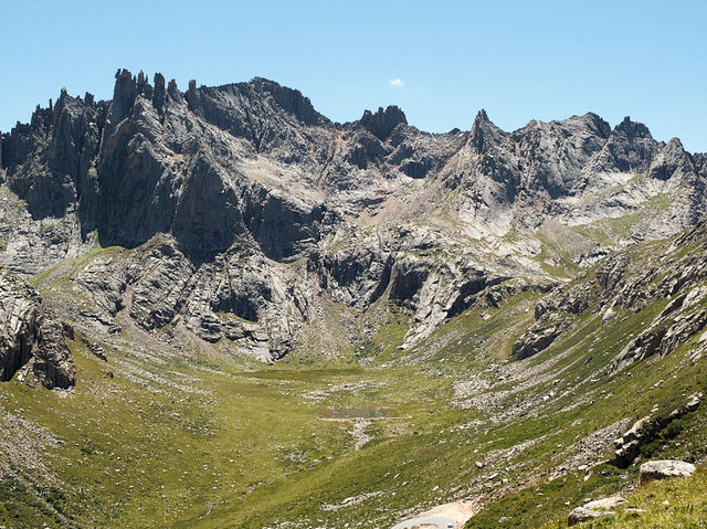 Exploring Nianbaoyuze National Geopark: A Hidden Tibetan Paradise 