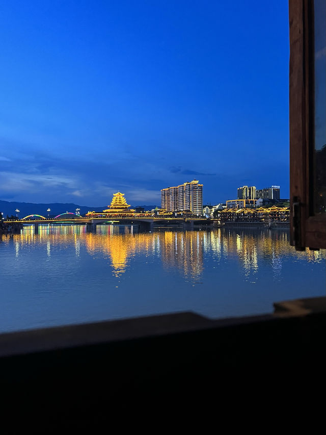 懷化：三天兩夜人均705元。