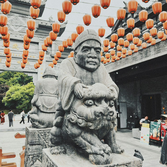 白天很一般｜探索山城記憶，CityWalk彈子石老街，適合晚上來看重慶夜景