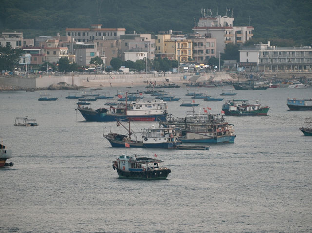 深圳大鵬旅遊攻略：海灘與自然的完美融合 🌊