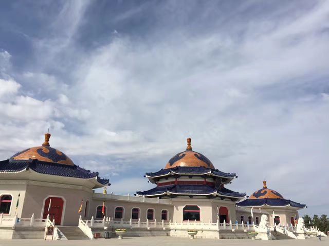 草原盟主成吉思汗究竟在何入土
