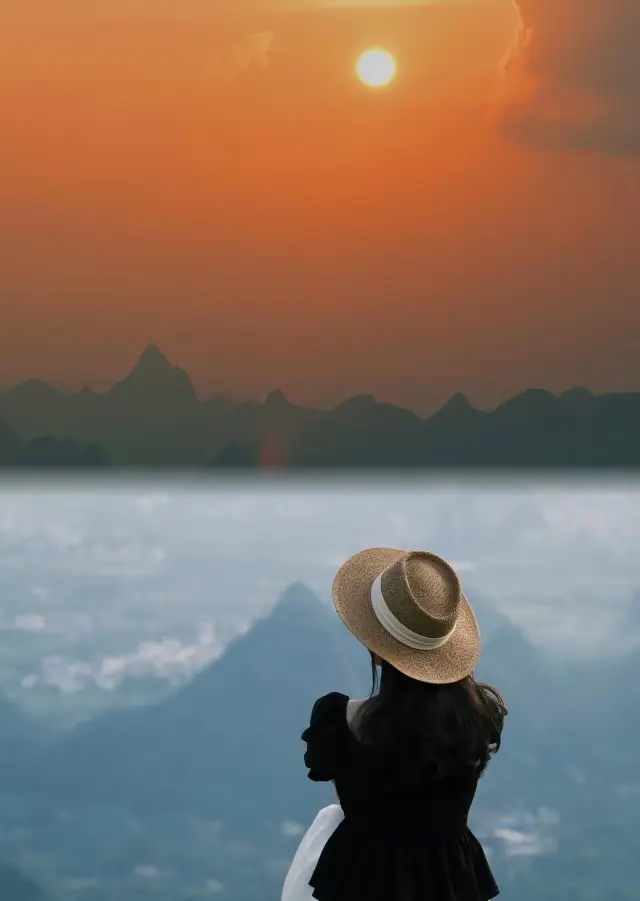 Guilin - Yao Mountain - See the Most Beautiful Sunset!