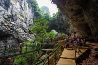 自然奇觀：媲美桂林的峰林勝景