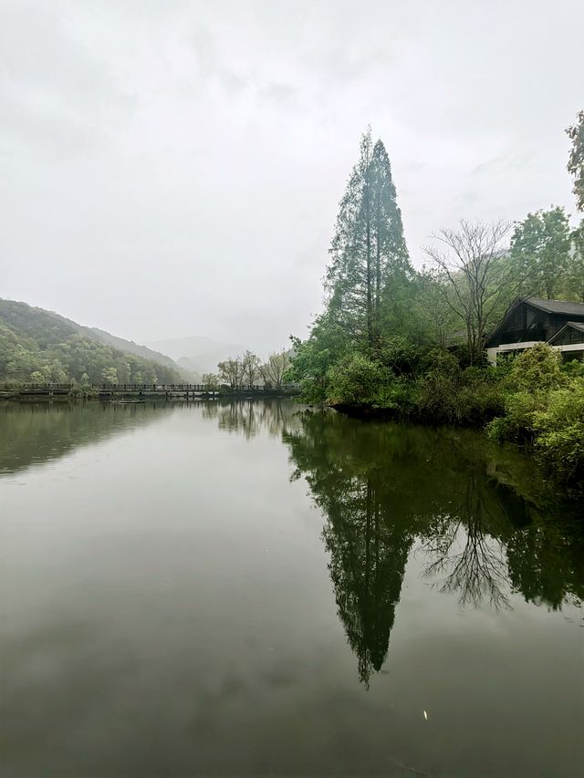 富春方外酒店，山水秘境中的度假天堂
