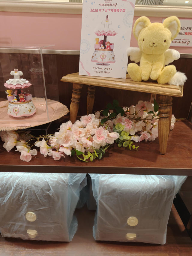 大阪百變小櫻快閃店｜誰的童年DNA動了