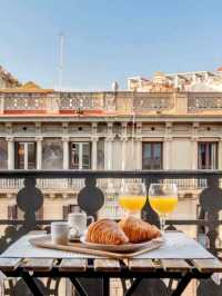 巴塞隆拿🇪🇸聖家堂旁嘅靚露台Airbnb！