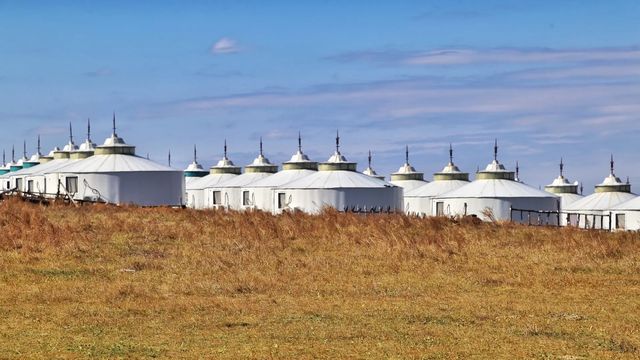 7天深度玩轉呼倫貝爾大草原騎馬馴鹿住蒙古包全體驗