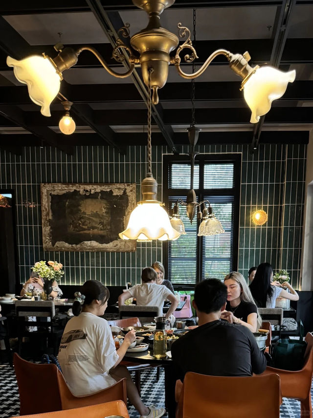 武漢搵到間氛圍感爆棚嘅小店!坐低就好放鬆🥰 武漢搵到間氛圍感爆棚嘅小店!坐低就好放鬆🥰