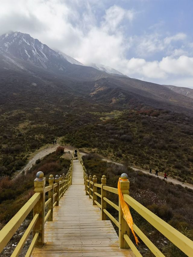 週末浪浪山｜秋日限定版多彩丹霞看呆我了