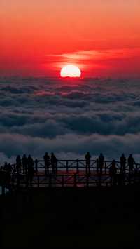 覽奇松雲海，訪水墨宏村