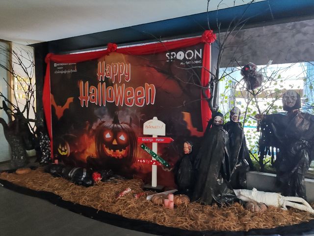 Outstanding Hospitality and Stunning Views Outstanding Hospitality and Stunning Views