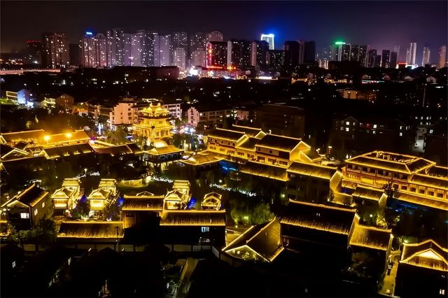 河下古鎮夜遊,「鳳舞九天」奇幻光影秀上演 河下古鎮夜遊,「鳳舞九天」奇幻光影秀上演