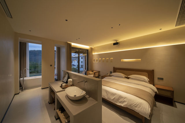 逃離城市！婺源溪邊咖啡民宿，將日子過成詩