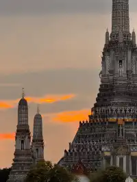 雖然今天曼谷下雨,但是還是看到了日落