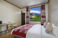 甲居藏寨!住進山嶼雲承包整座藏地仙境