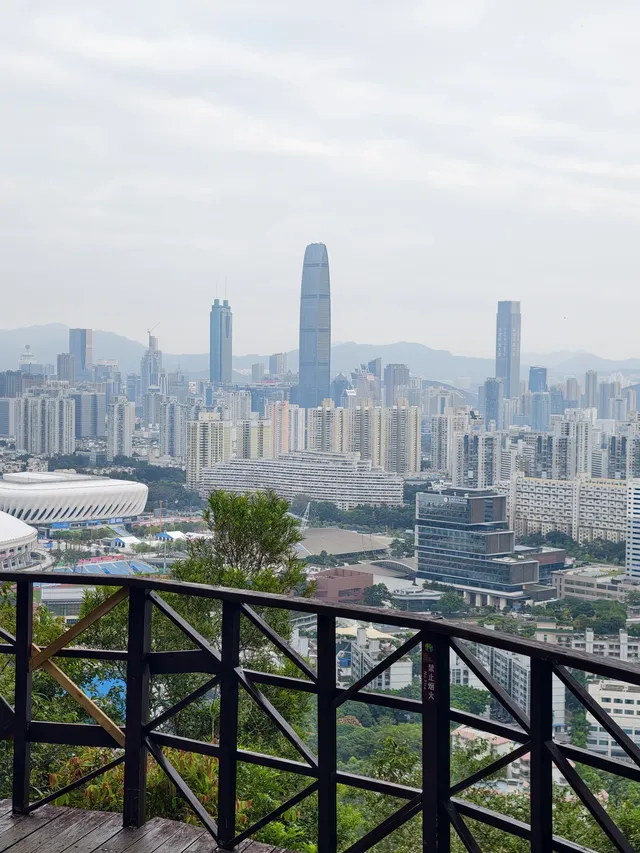 市中心的寶藏公園｜筆架山露營+爬山攻略