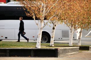 Beautiful Lakes, Century-Old Steamship, Stunning Autumn Scenery, Strolling in a Painting: "New Zealand · Lake Wakatipu"