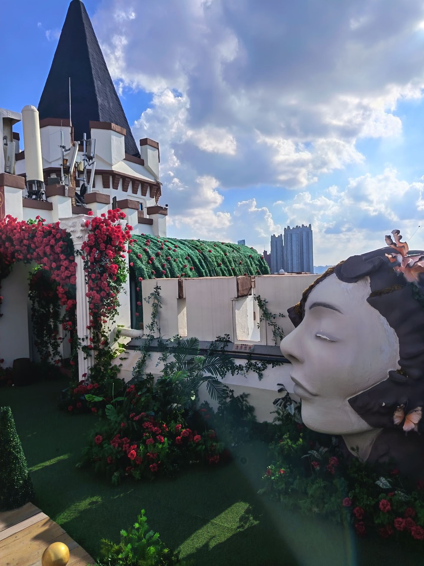 A fairytale world and abstract art!